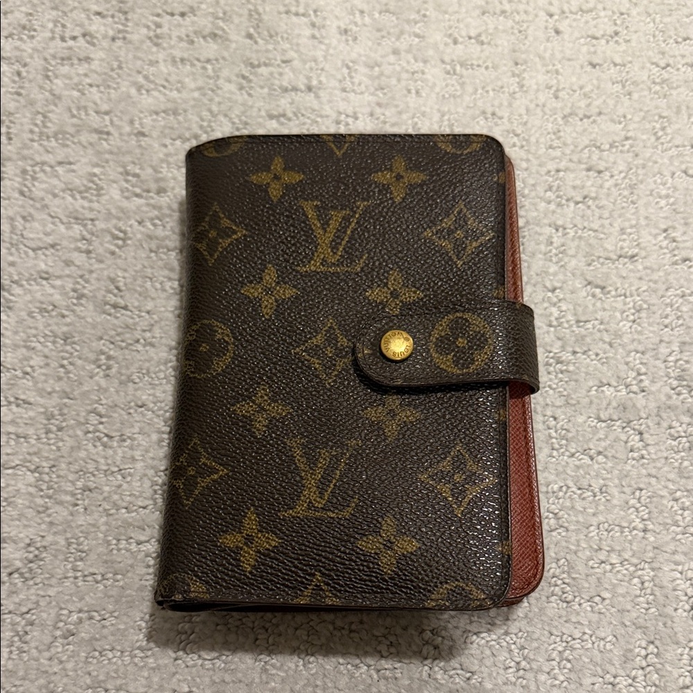 Louis Vuitton Monogram Snap Pocket Notebook Cover - Brown/Gold